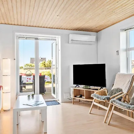 펜션 4 Bedroom In Harboore